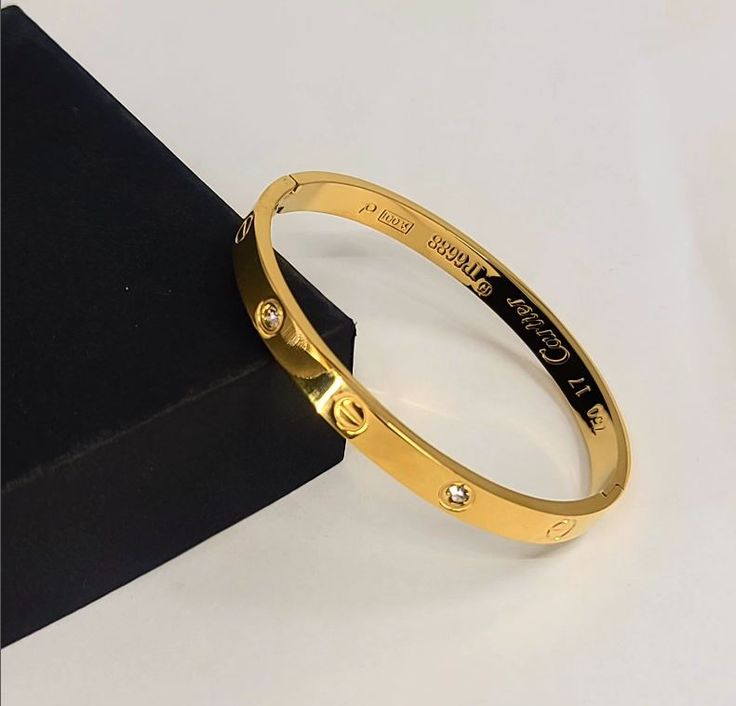 Love Bracelet Cartier