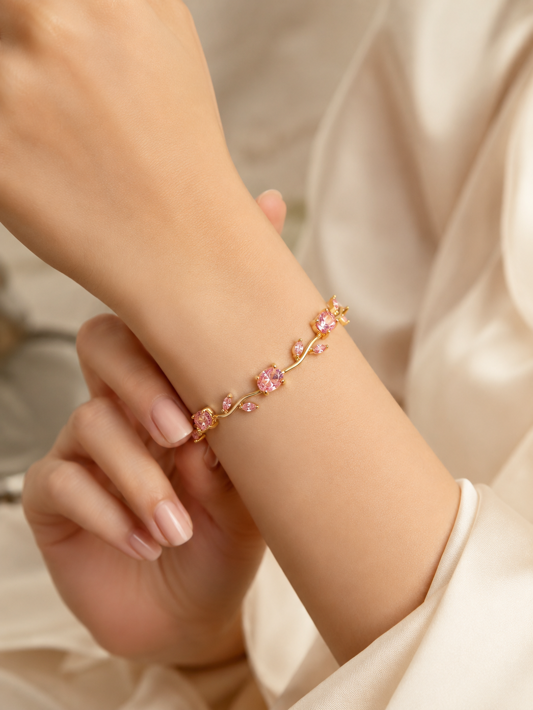 Tulip Bracelet (Baby Pink)