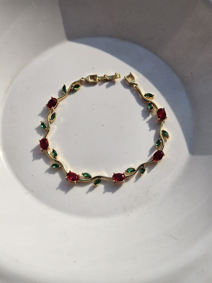 Tulip Bracelet (Red & Green)